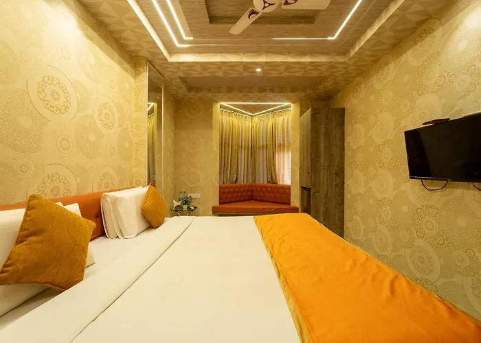 Deluxe King Room